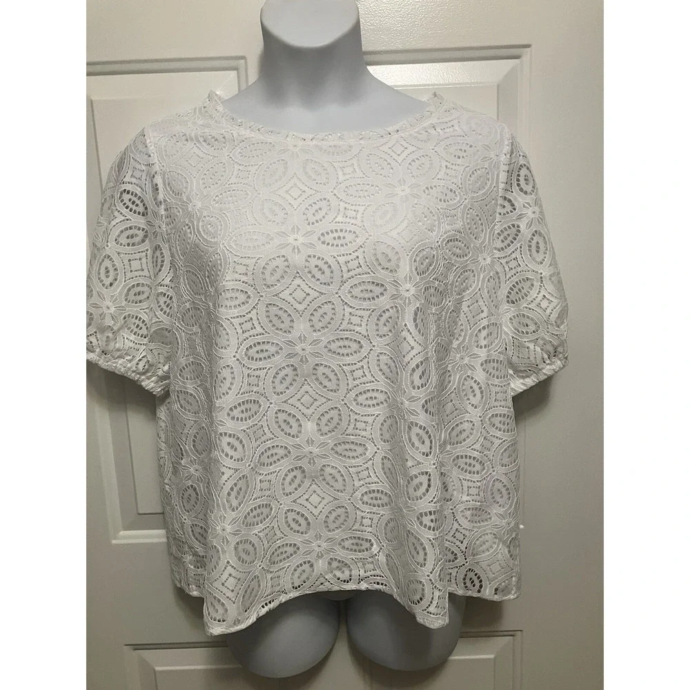 NWT Loft White Embroidered Women's Short sleeved Shirt Top Size XL